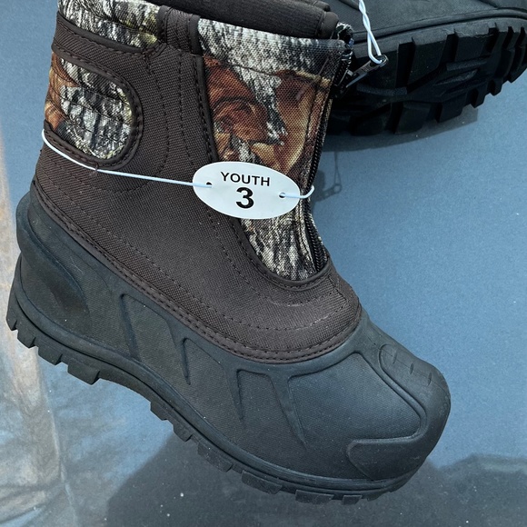 boys snow boots size 3 youth - Picture 1 of 4